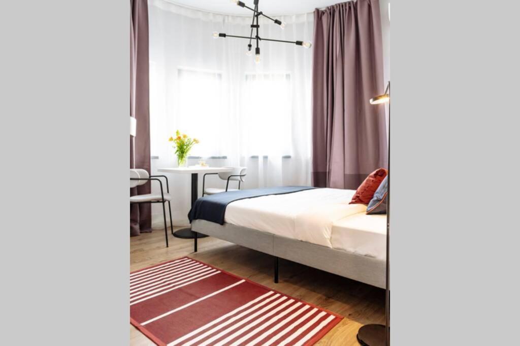 Beautiful Studio - Top Location - Netflix Bucureşti Ngoại thất bức ảnh